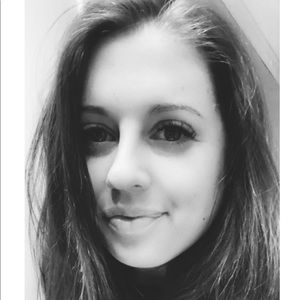 Meet your Posher, Alisha